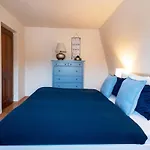 Tatil Evi Toparti Villa, Koezvetlen Vizkapcsolattal