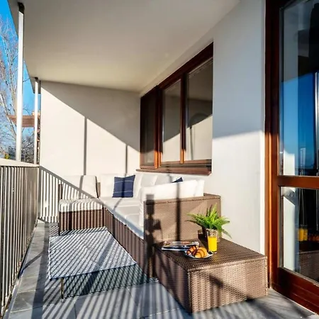 Nyaraló Tóparti Villa, Közvetlen Vízkapcsolattal Siófok