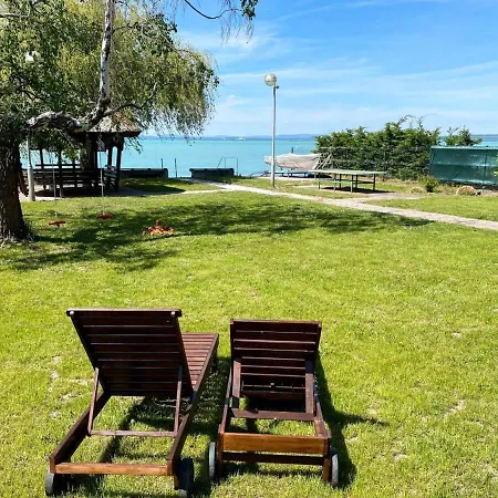Tatil Evi Toparti Villa, Koezvetlen Vizkapcsolattal