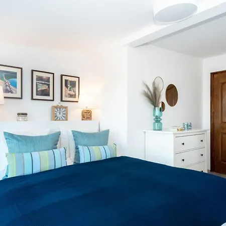 Tóparti Villa, Közvetlen Vízkapcsolattal
