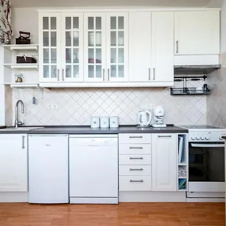 בית נופש Toparti Villa, Koezvetlen Vizkapcsolattal