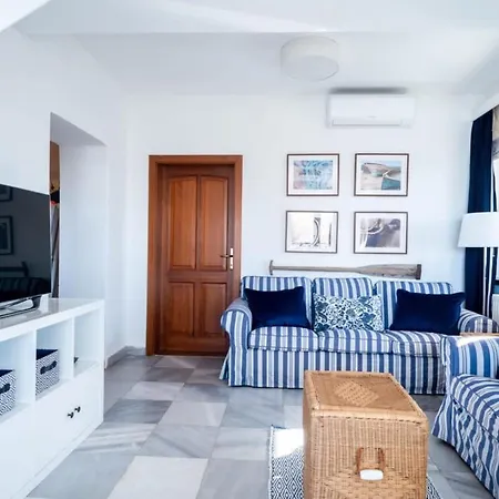 Tóparti Villa, Közvetlen Vízkapcsolattal