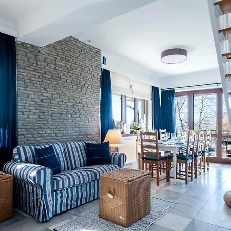 Tóparti Villa, Közvetlen Vízkapcsolattal Siófok